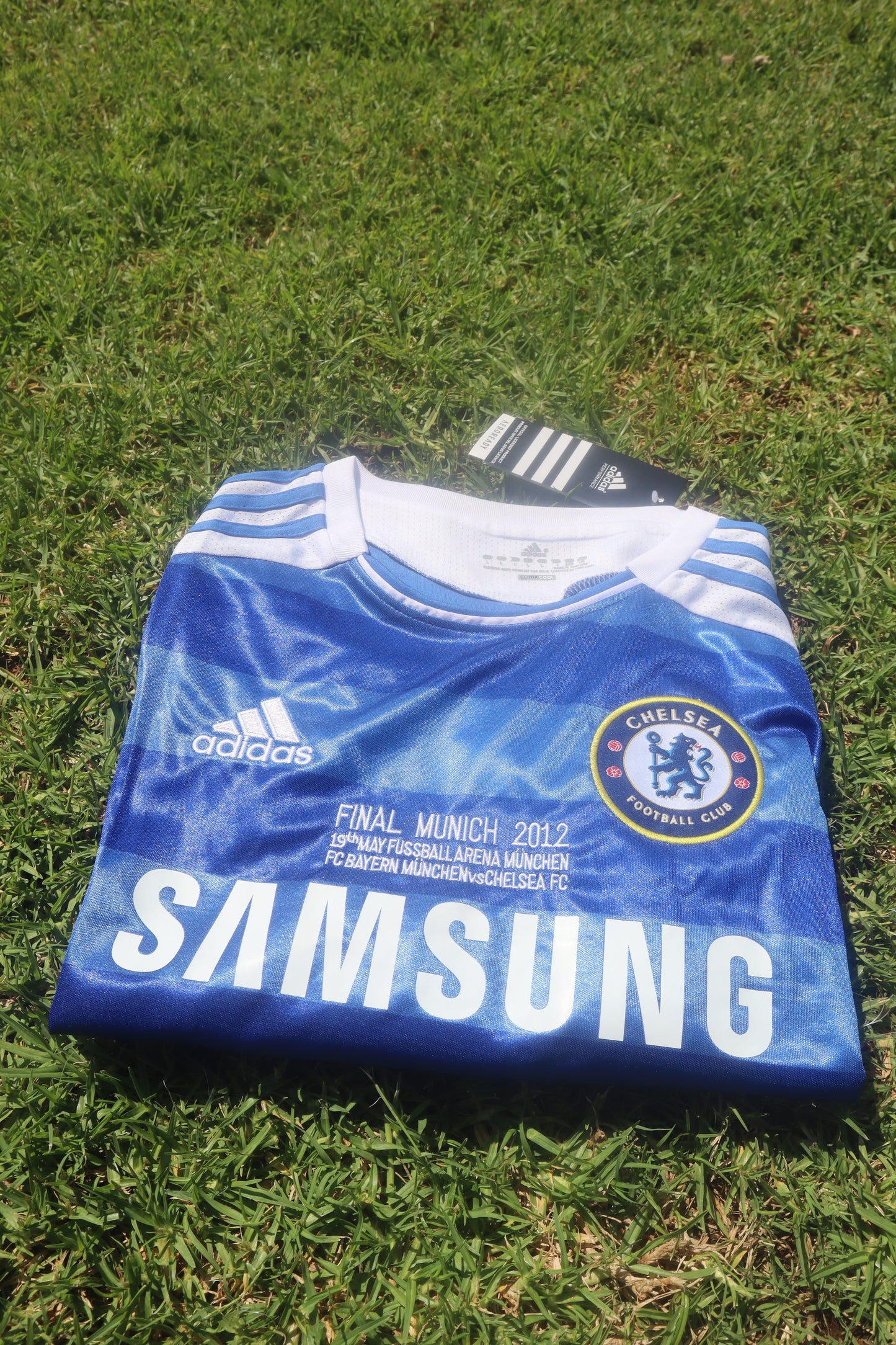 Chelsea FC 11/12 Home Jersey (Adidas) - DROGBA 11