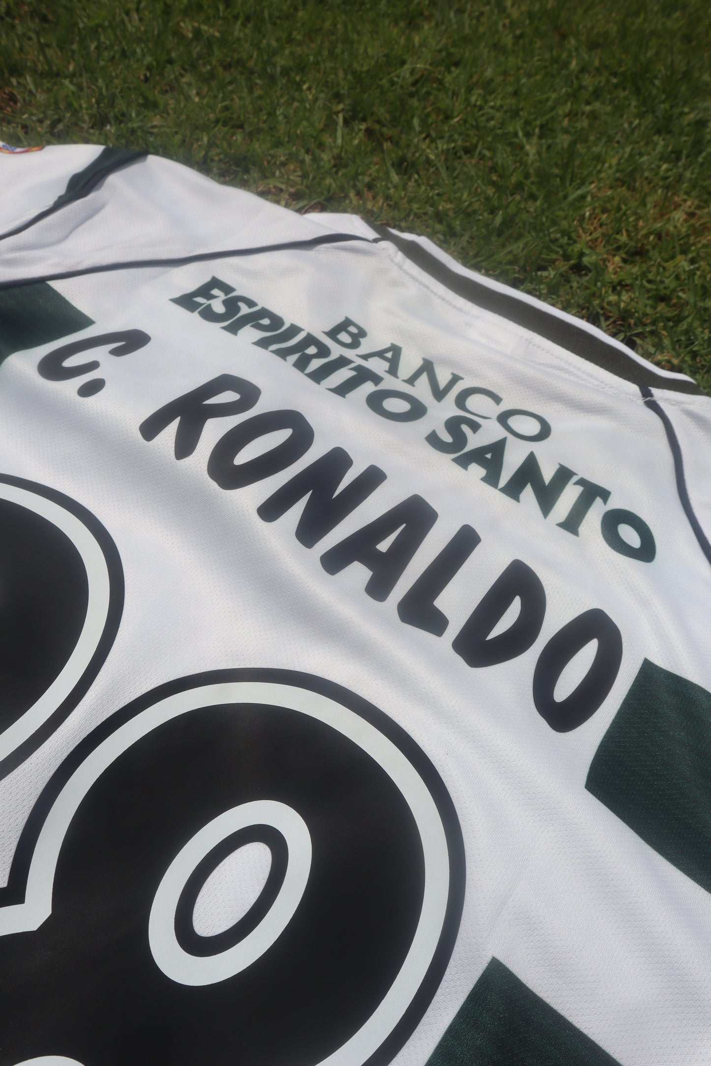 Sporting CP 02/03 Home Jersey (Reebok) - C. RONALDO 28
