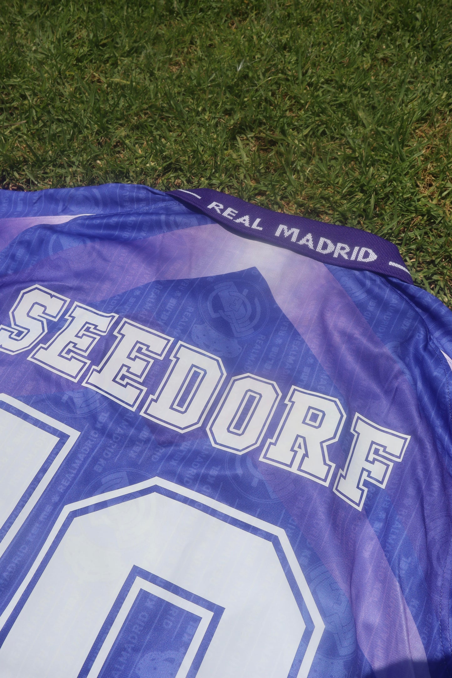 Real Madrid 96/97 Away Jersey (Kelme) - SEEDORF 10