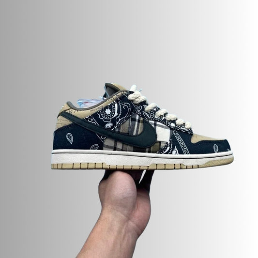 Travis Scott x Nike SB Dunk Low (SW002)