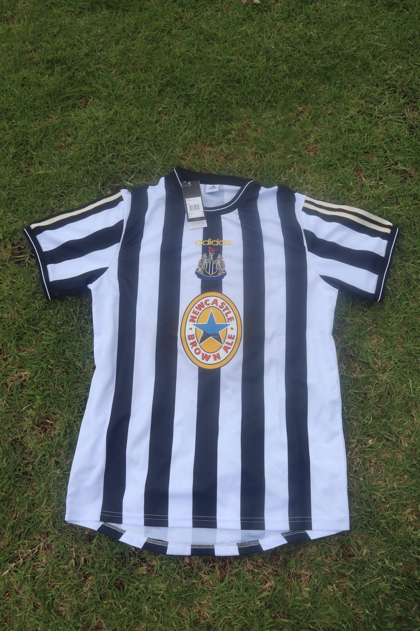 Newcastle United 97/99 Home Jersey (Adidas) - SHEARER 9