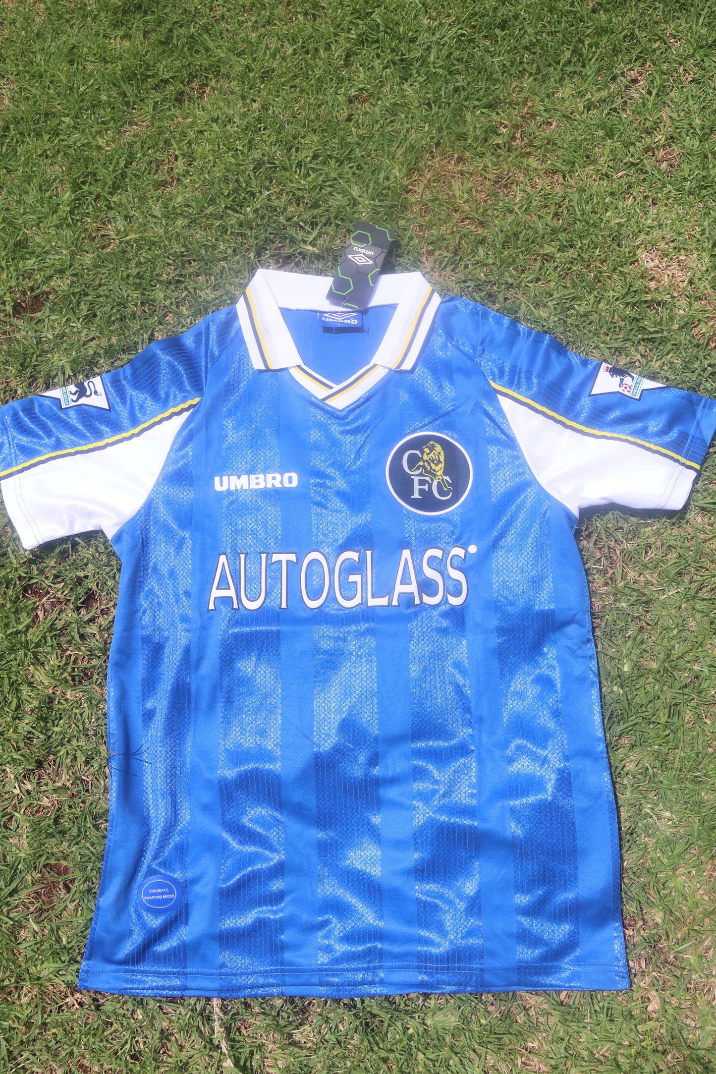 Chelsea FC 97/99 Home Jersey (Umbro) - ZOLA 25