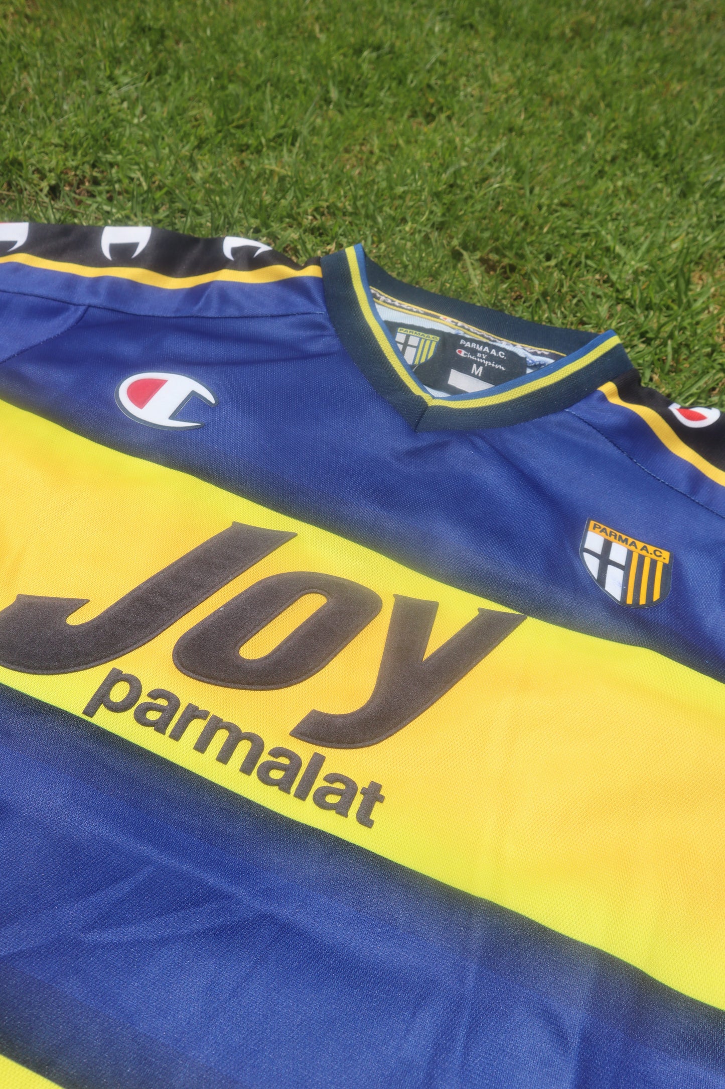 Parma AC 01/02 Home Jersey (Champion) - NAKATA 10