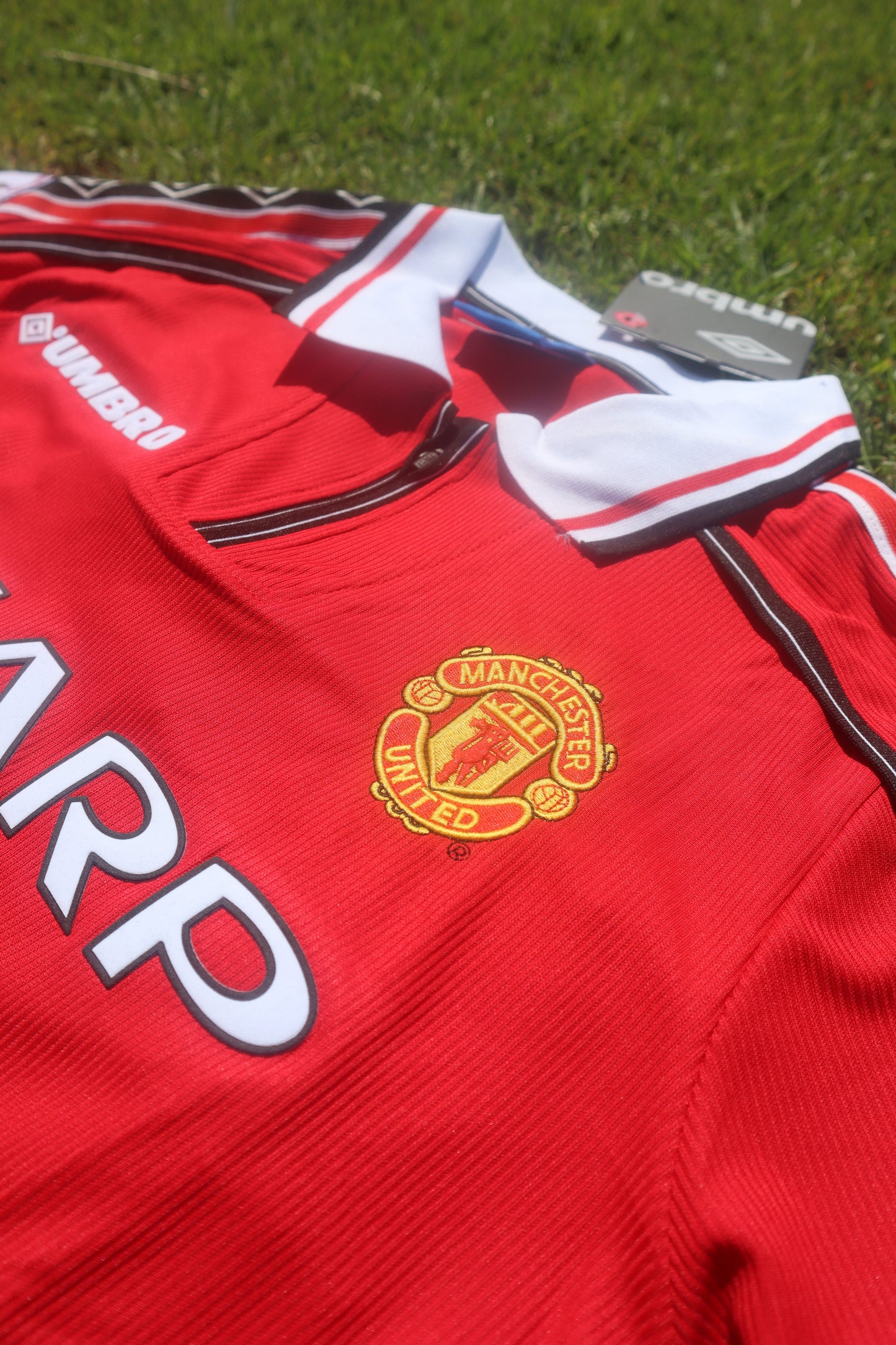 Manchester United 98/99 Home Jersey (Umbro) - BECKHAM 7