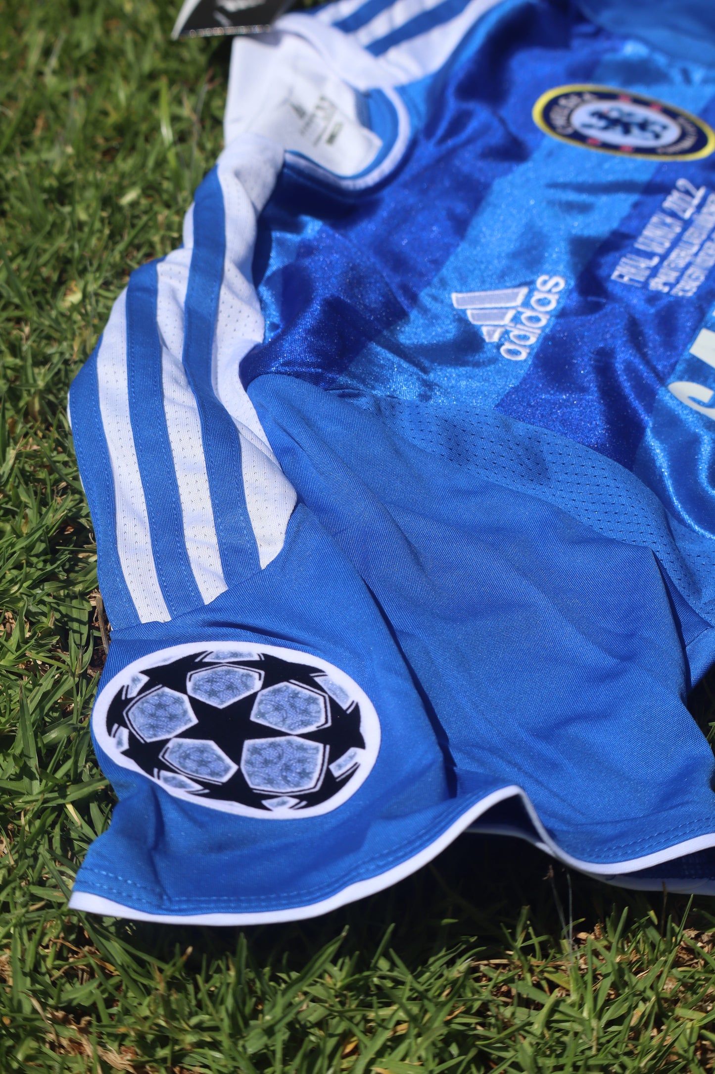 Chelsea FC 11/12 Home Jersey (Adidas) - DROGBA 11