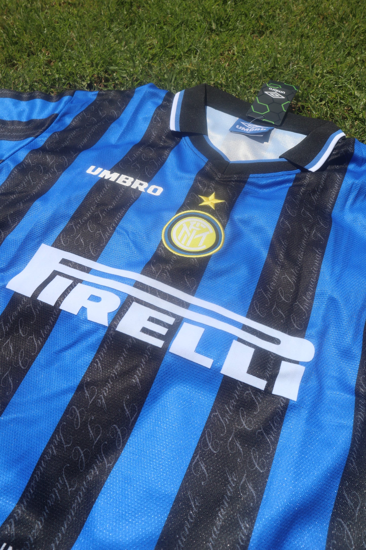 Inter Milan 97/98 Home Jersey (Umbro) - RONALDO 10