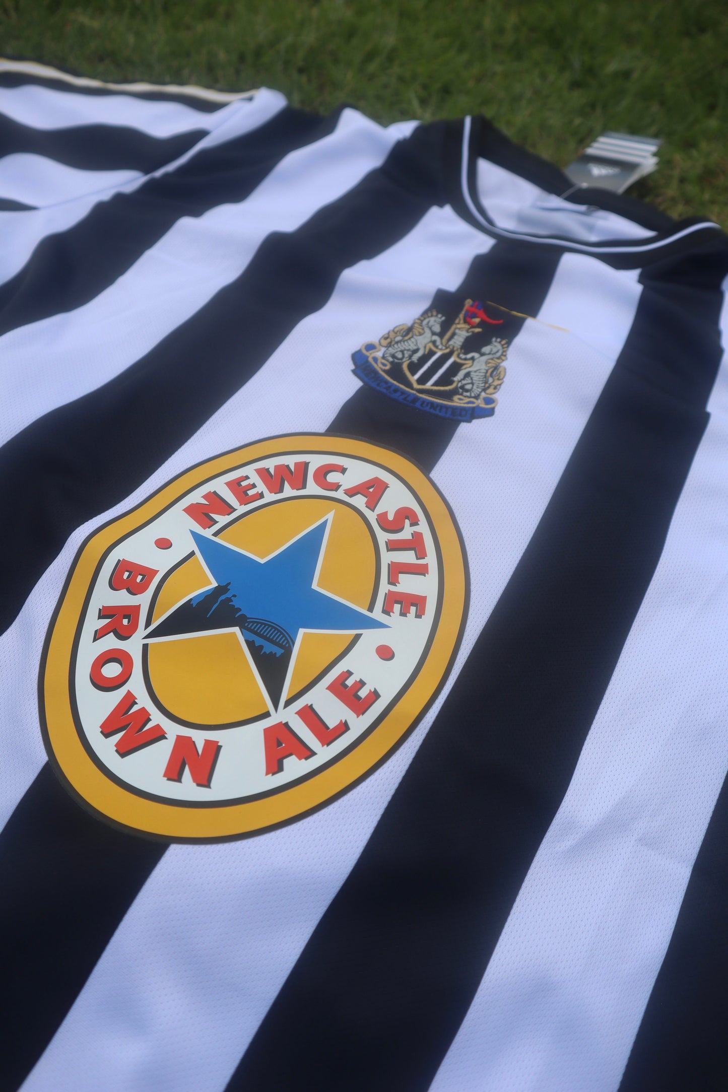 Newcastle United 97/99 Home Jersey (Adidas) - SHEARER 9