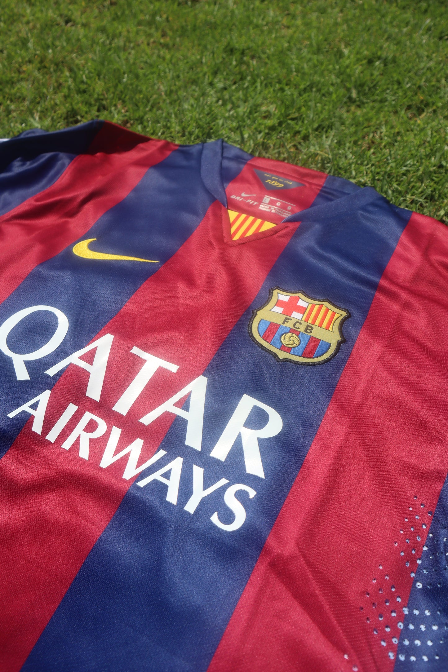FC Barcelona 14/15 Home Jersey (Nike) - NEYMAR 11