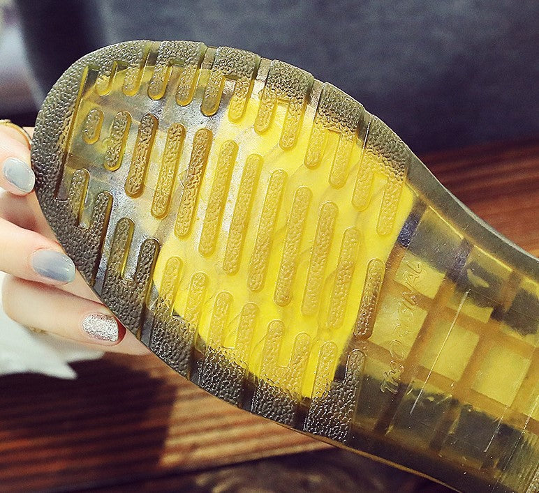 Dr Martens 2976 Chelsea Soft Leather Chelsea Boot (SW059)