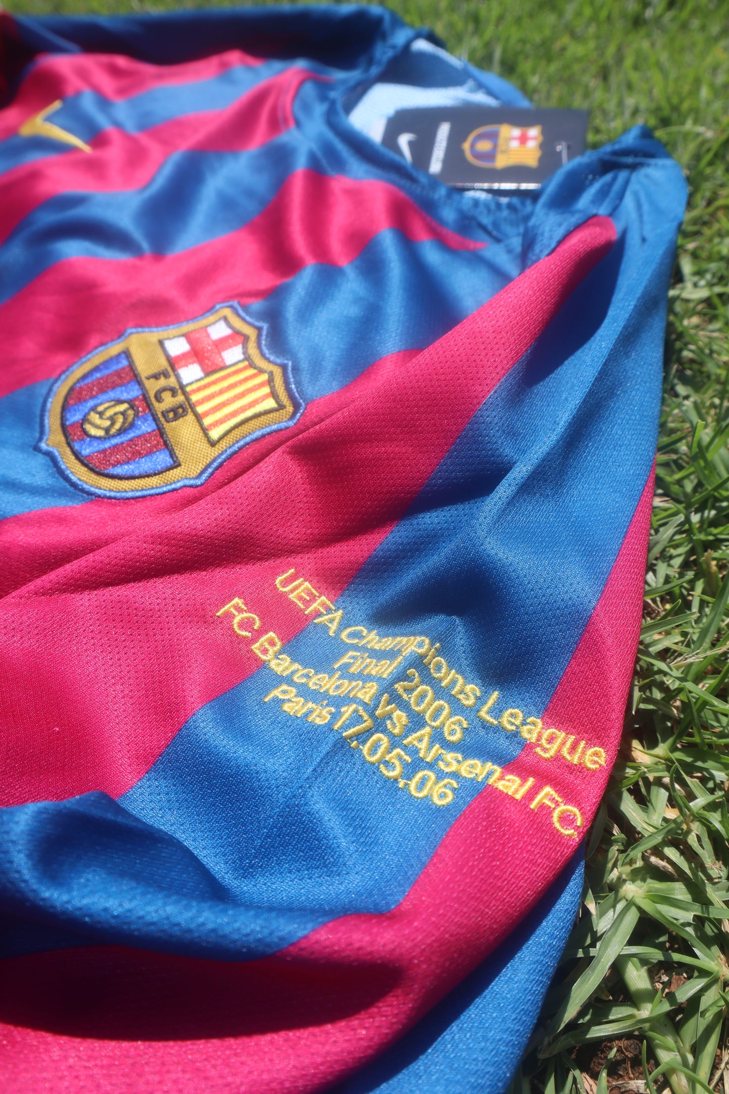 FC Barcelona 05/06 Home Jersey [Long-Sleeve] (Nike) - RONALDINHO 10