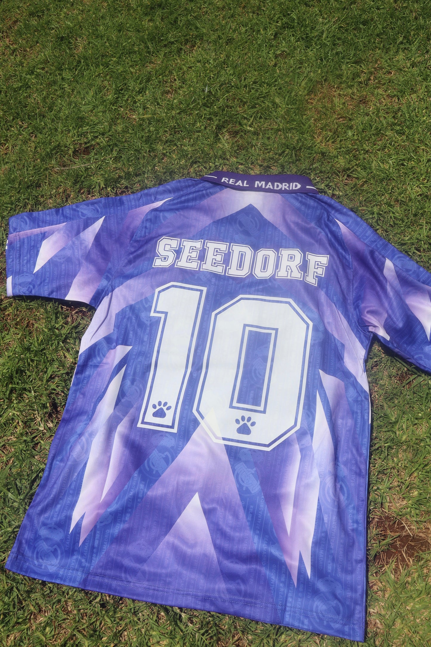 Real Madrid 96/97 Away Jersey (Kelme) - SEEDORF 10
