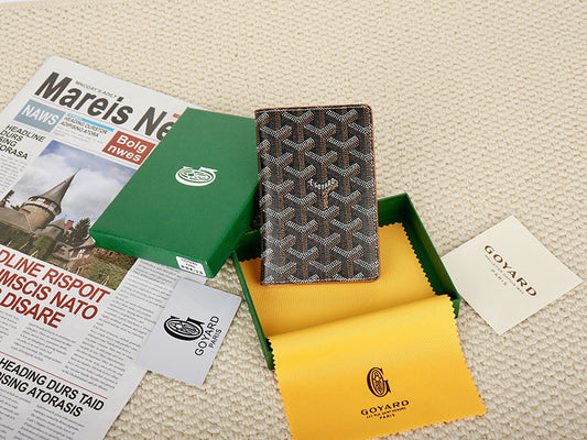 Goyard Saint-Pierre Passport Wallet (SW044)