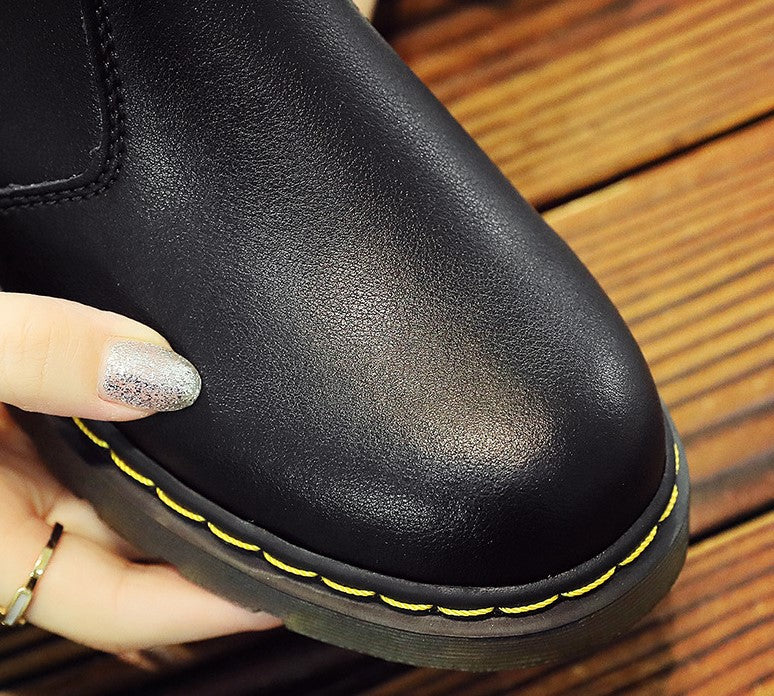 Dr Martens 2976 Chelsea Soft Leather Chelsea Boot (SW059)