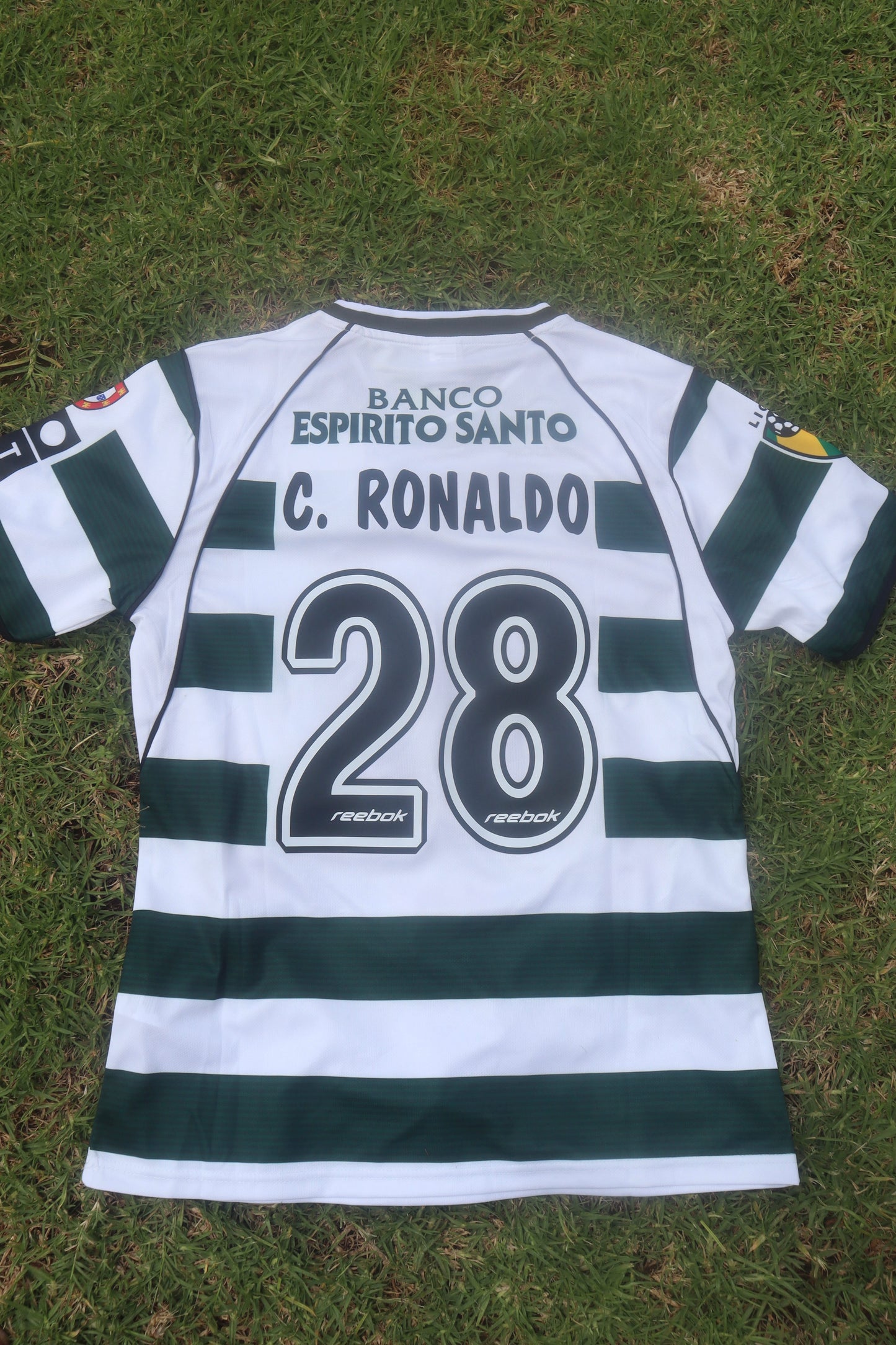 Sporting CP 02/03 Home Jersey (Reebok) - C. RONALDO 28