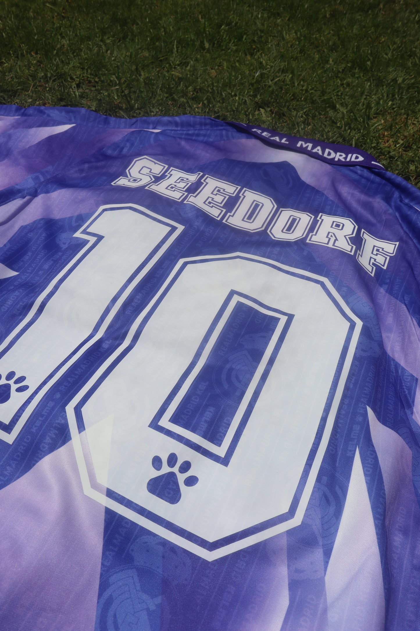 Real Madrid 96/97 Away Jersey (Kelme) - SEEDORF 10