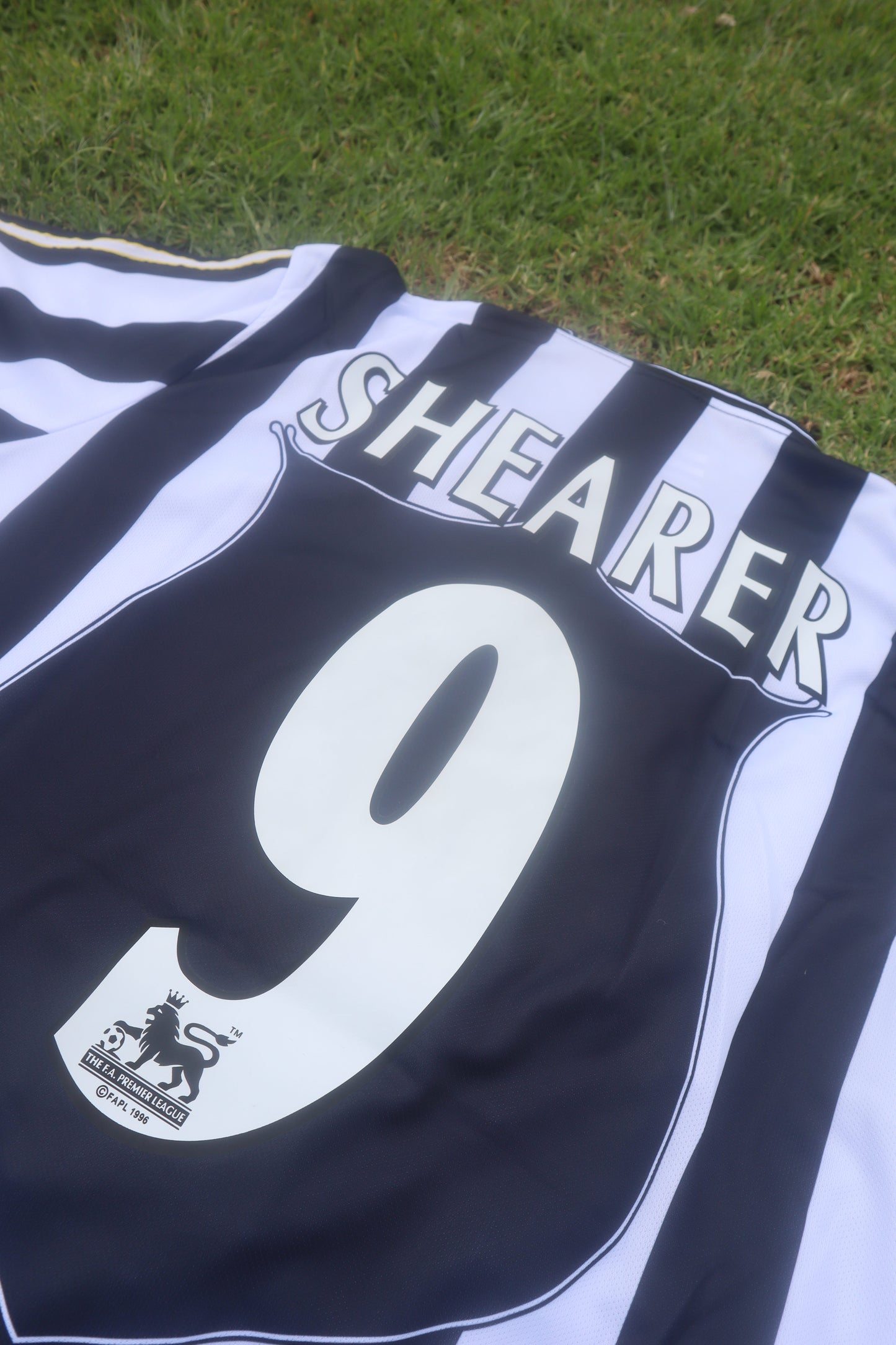 Newcastle United 97/99 Home Jersey (Adidas) - SHEARER 9