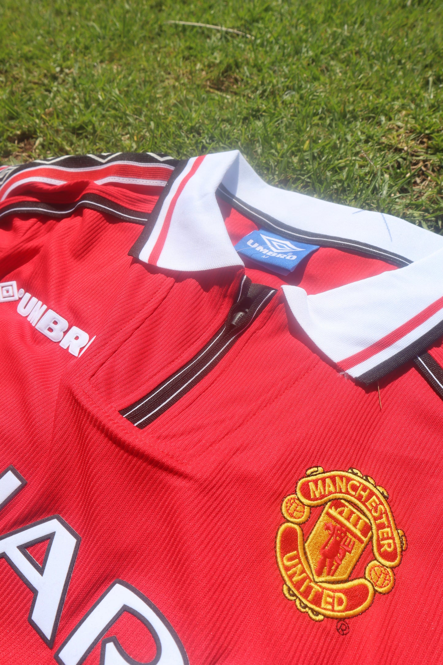 Manchester United 98/99 Home Jersey (Umbro) - BECKHAM 7