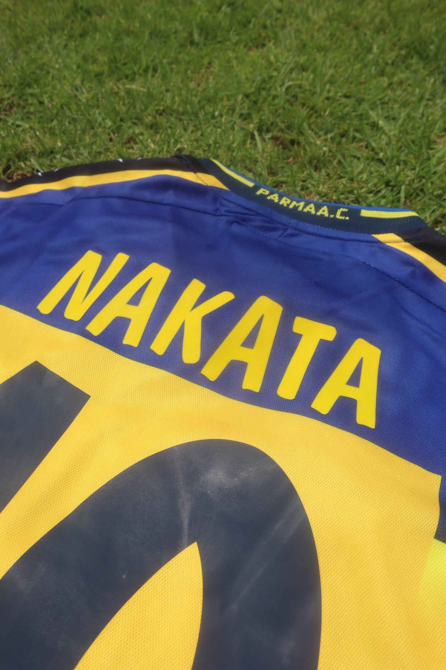 Parma AC 01/02 Home Jersey (Champion) - NAKATA 10