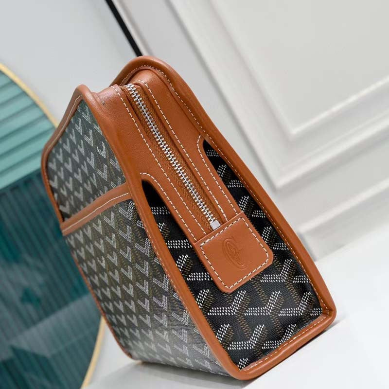Goyard Jouvence MM Toiletry Pouch (SW014)