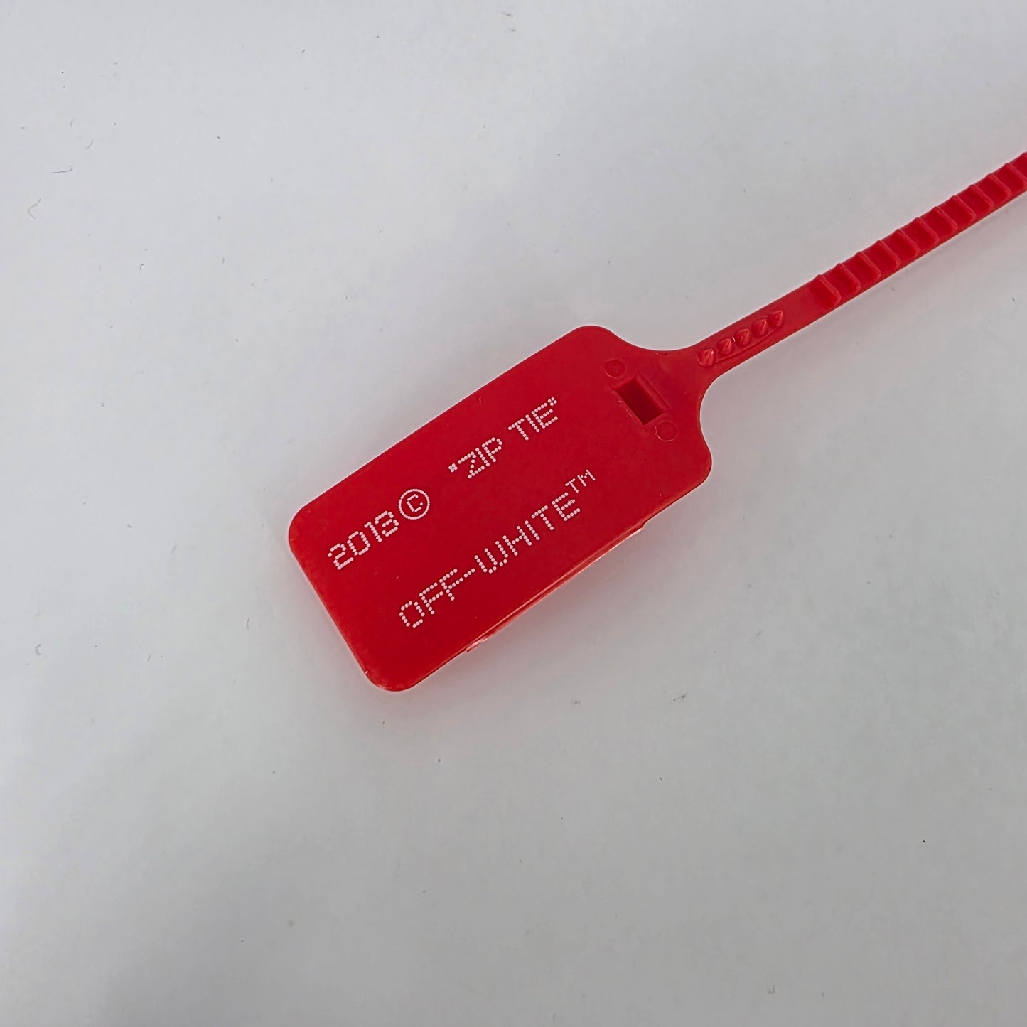 Off-White Belt Keychain - Black