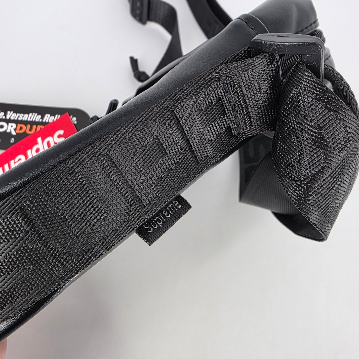 Supreme Leather Shoulder Bag - Black