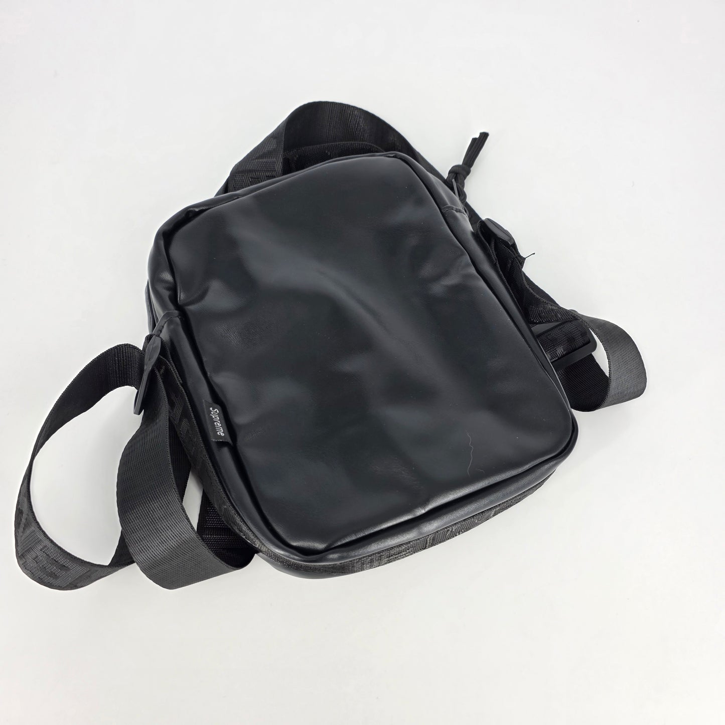 Supreme Leather Shoulder Bag - Black