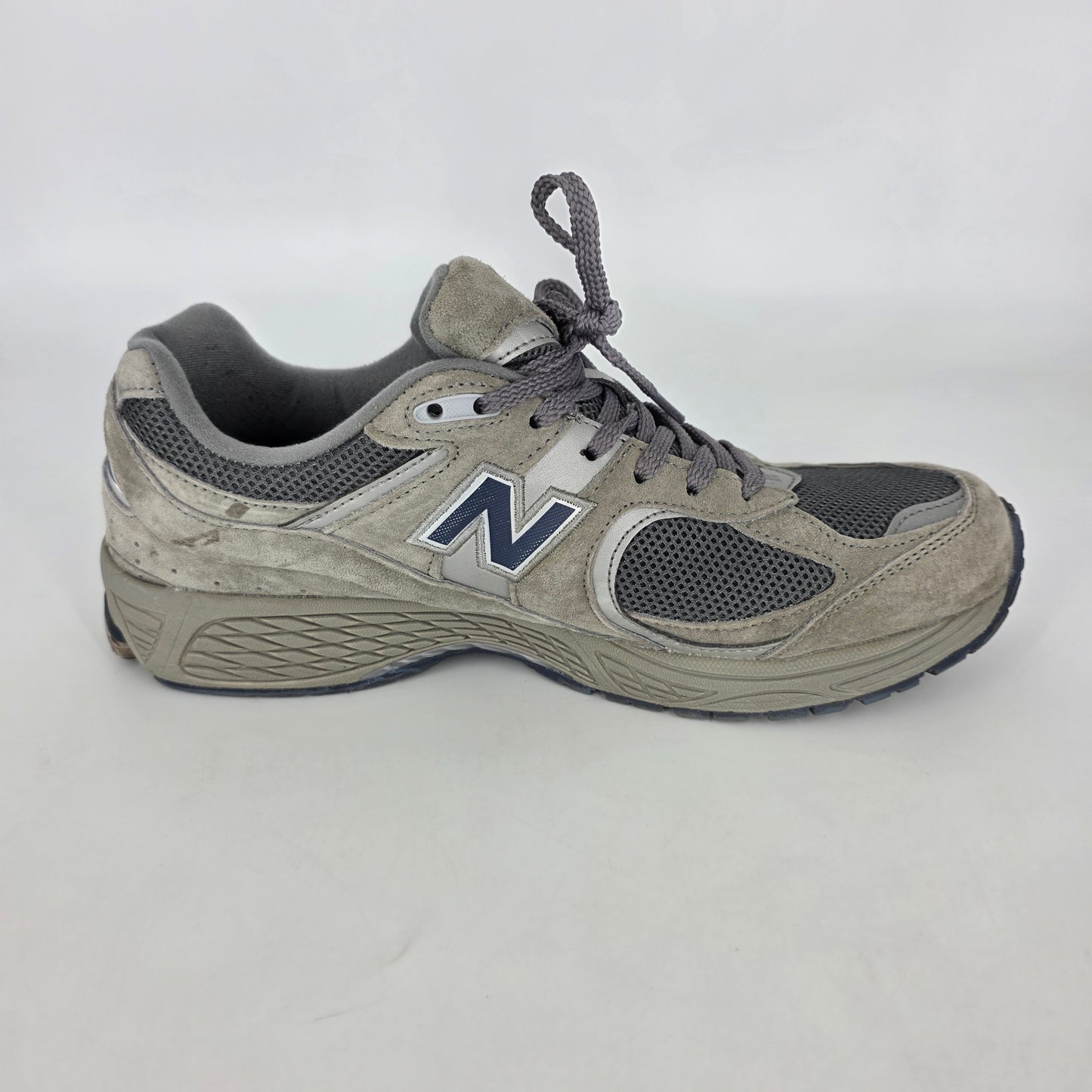 New Balance 2002R - Grey (UK9.5) [NO BOX]
