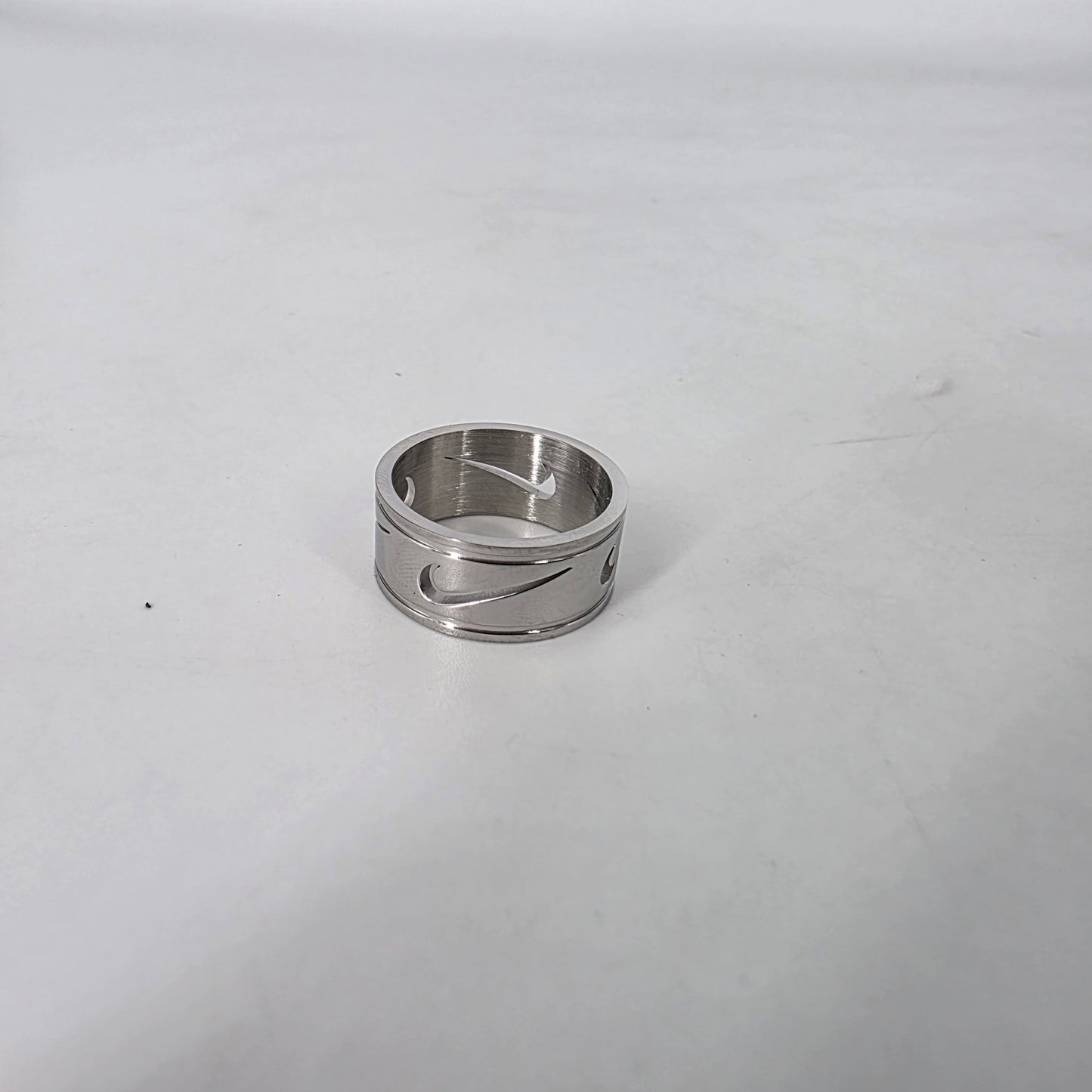 Romela nnaGold Swoosh Signature Ring: Cutout Swoosh