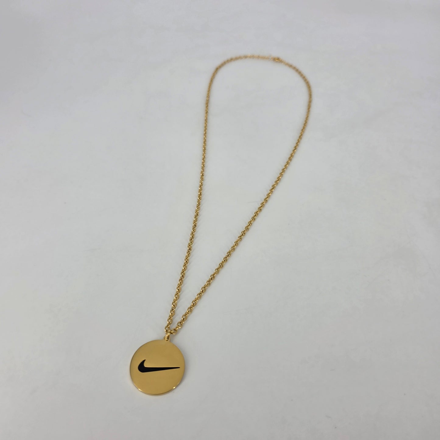 Romela nnaGold Swoosh Signature Necklace: Circle Swoosh Signet