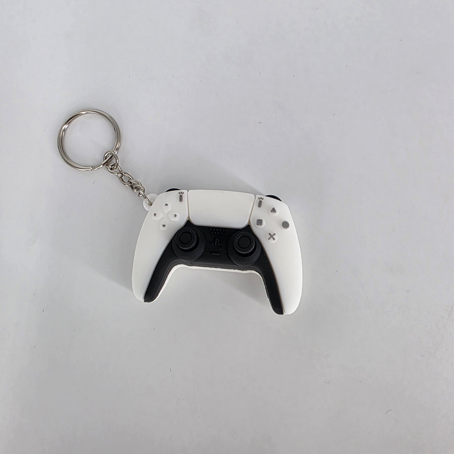 Romela Keychain PS5 Controller White – Silicone