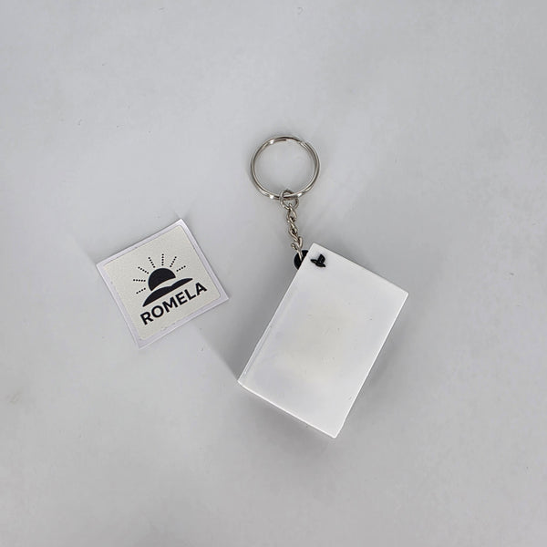 Romela Keychain PS5 Console White – Silicone