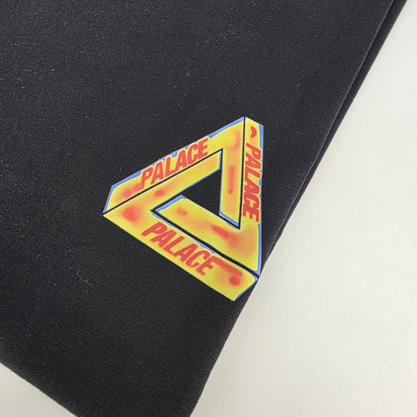 Palace Heat Sensi Tee - Black (L)