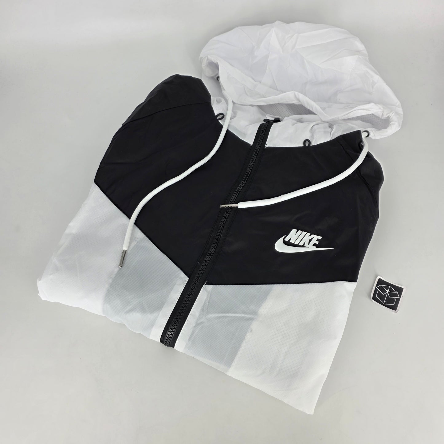 Nike Windbreaker Jacket - Black-White-Grey (L)