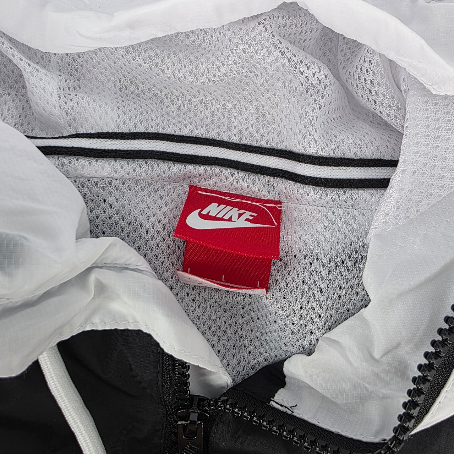 Nike Windbreaker Jacket - Black-White-Grey (L)