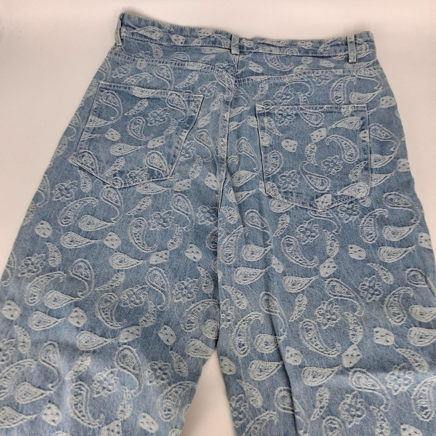 Shein Paisley-Pattern Light Wash Jeans (32)